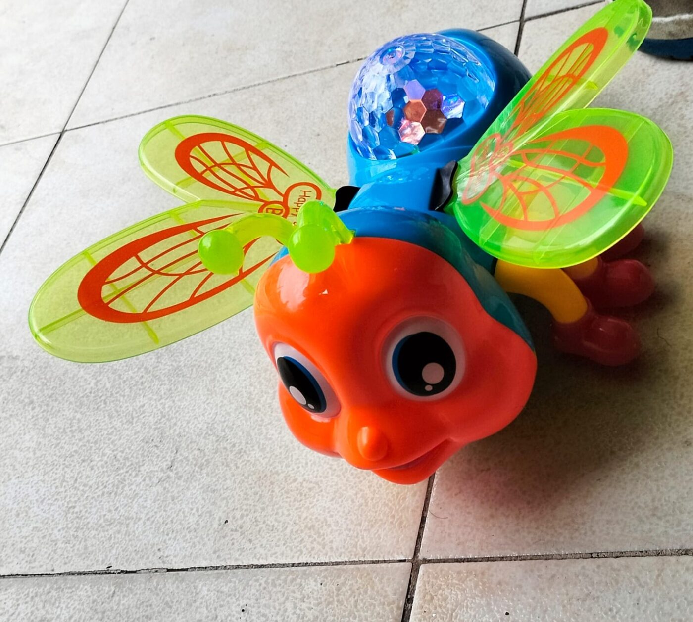 Juguete infantil de mariposa