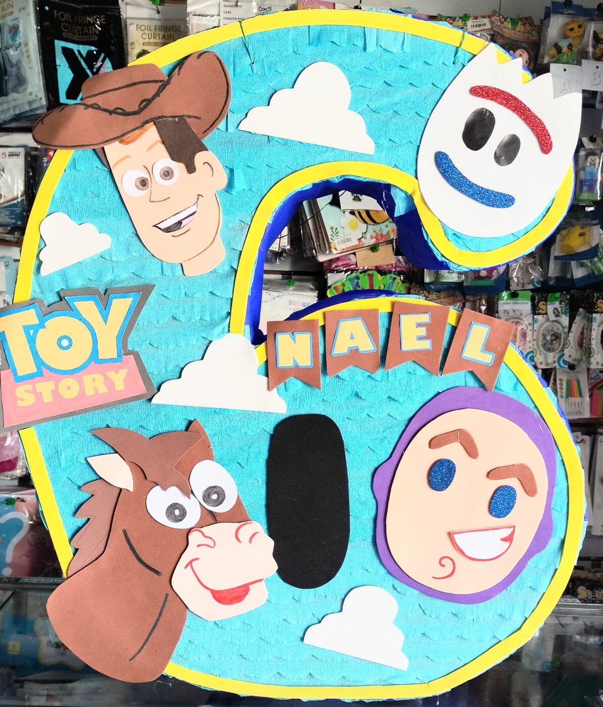 Piñata personalizada de Toy Story con nombre