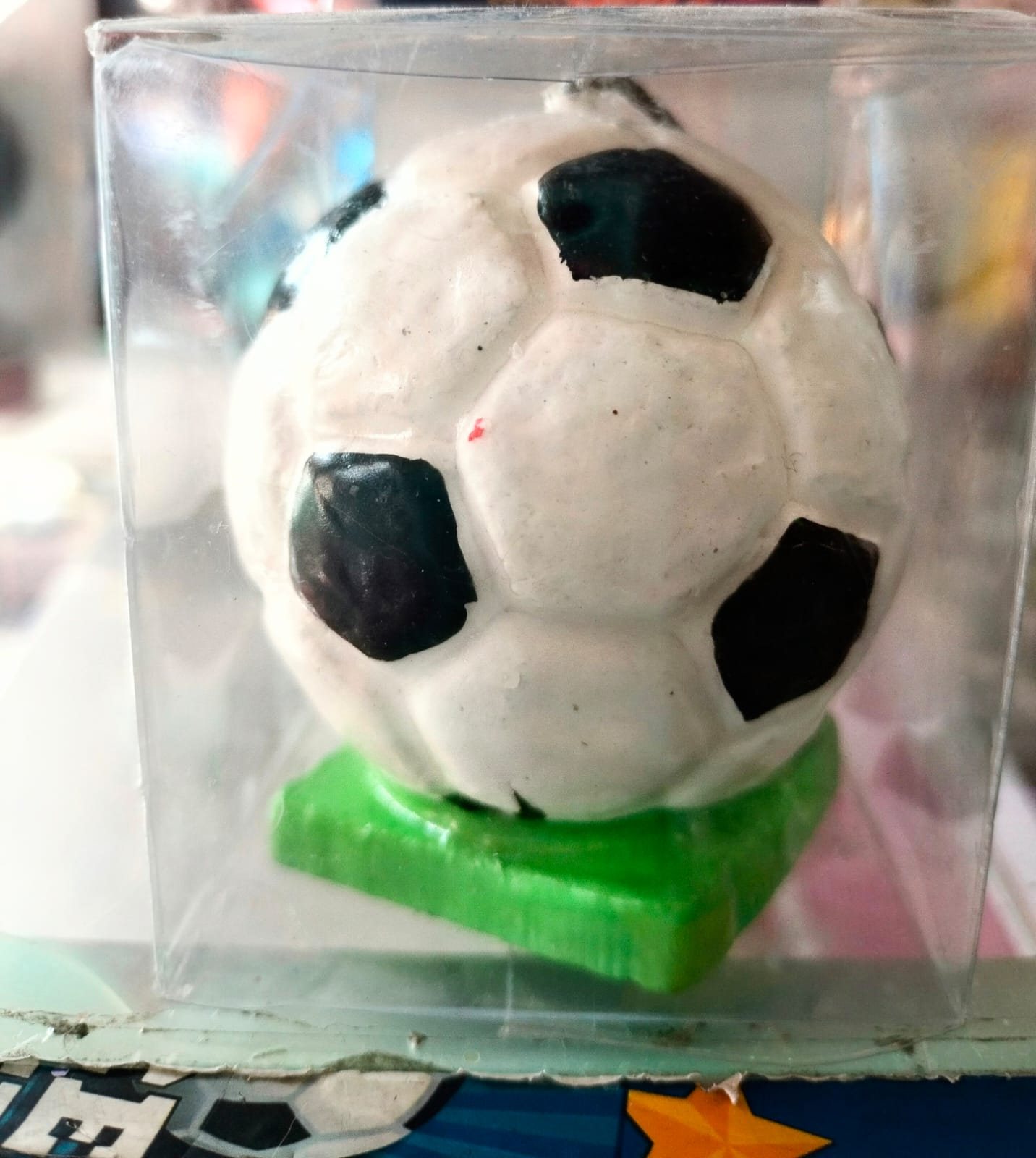 Vela decorativa con forma de balón de fútbol